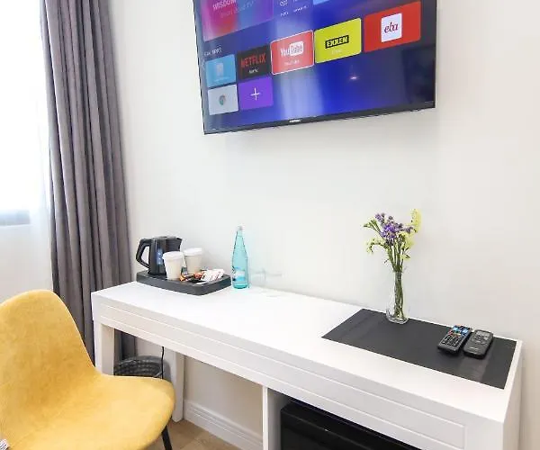 فندق N Center By Noshi تيرانا