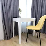 N Center By Noshi מלון טיראנה