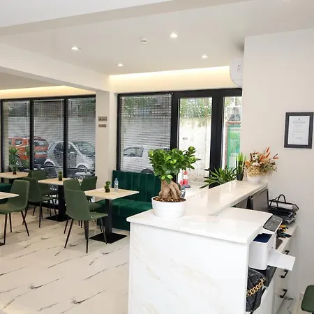 N Center By Noshi Hotel