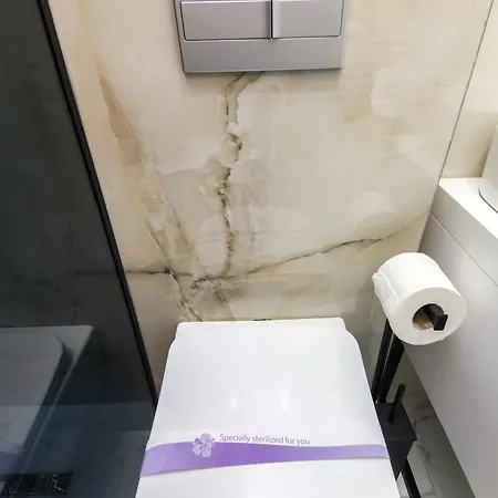 N Center By Noshi Hotel