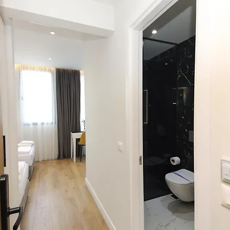 Hotel N Center By Noshi Tirana