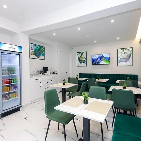 Hotel N Center By Noshi Tirana