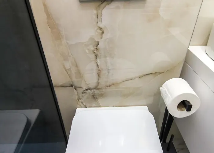 N Center By Noshi Hotel