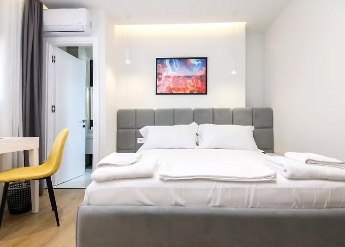 N Center By Noshi 호텔 티라나